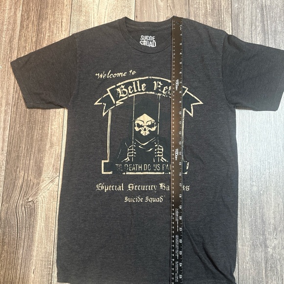DC Comics Dark Gray Suicide Squad Tee - Picture 3 of 5